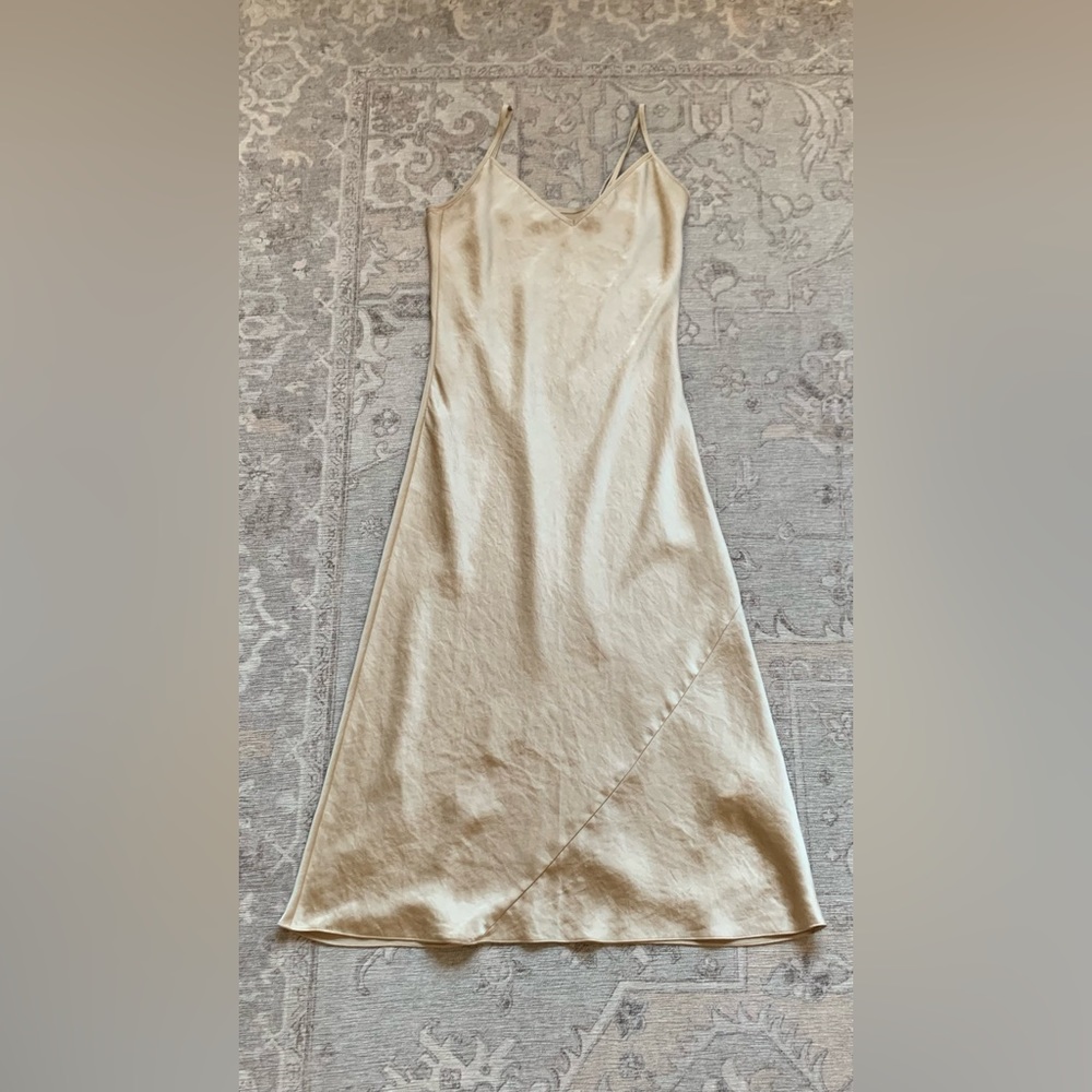 Aritzia gold v neck slip dress size xxs